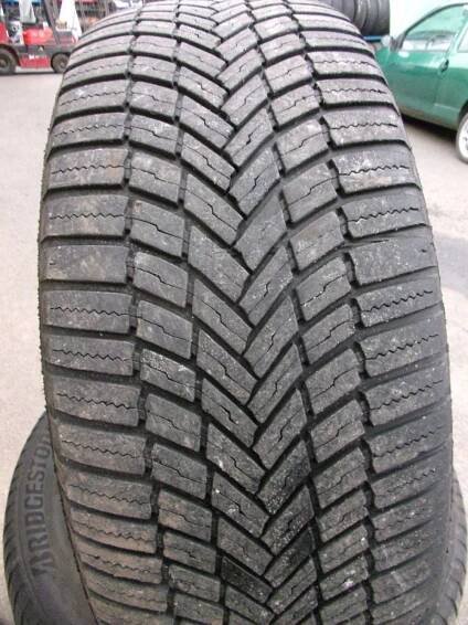 Celoroky 225/55/19 99V BRIDGESTONE - 2 ks - Hořovičky - Bazar