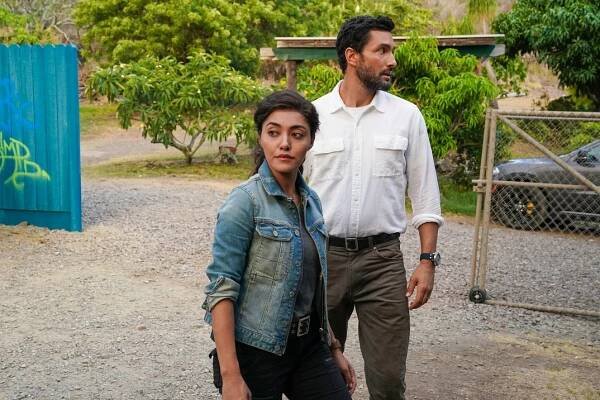 Námořní vyšetřovací služba: Hawai - Sudden Death - Z filmu - Yasmine Al-Bustami, Noah Mills