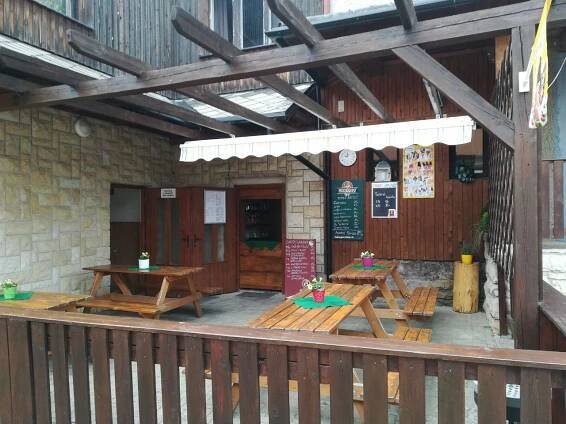 Restaurace „Obecní dům" na náměstí - Oficiální stránka městyse Machov