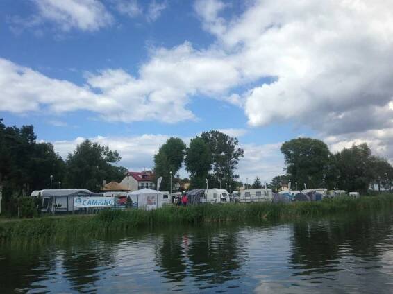 Camping - Camping "NA GRANICY"- najlepszy camping w Mielnie, Pokoje Gościnne, Przyczepy Campingowe