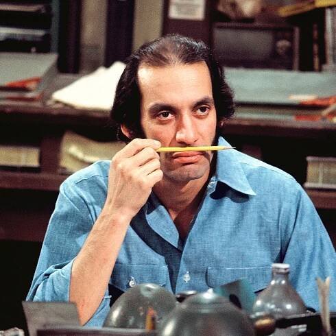 Gregory Sierra, 83, Actor Known for His Sitcom Work, Is Dead