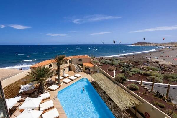 Bazén v ubytování Playa Surf CBbC Hotel nebo v jeho okolí