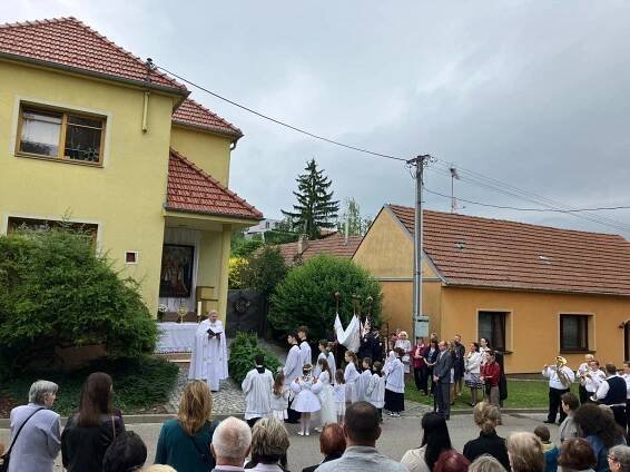 Fotogalerie Boží Tělo 2024 | Římskokatolická farnost Polešovice 