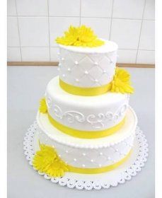 Svatební dort žlutobílý s jemným zdobením 164