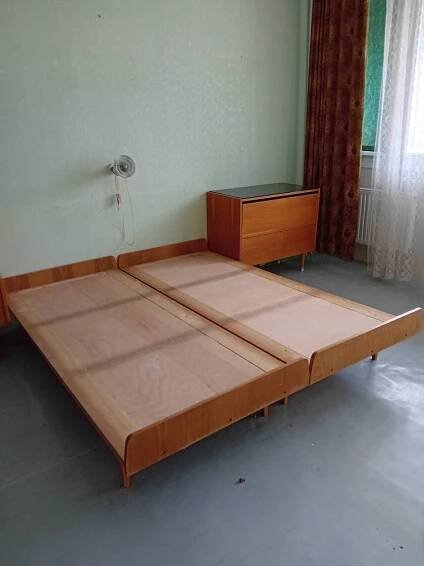 Daruji za odvoz 2x stará postel | VšezaOdvoz