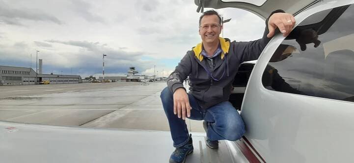 Letecká škola: Pilotní výcviky, pronájem letadel, vyhlídkové lety a aerotaxi