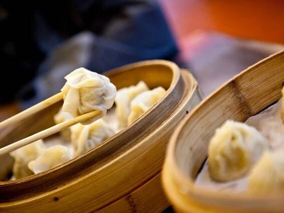 Dumplings Rezept: Sogelingen die asiatischen Teigtaschen