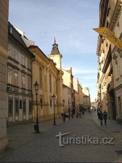 Z ulice B.Smetany