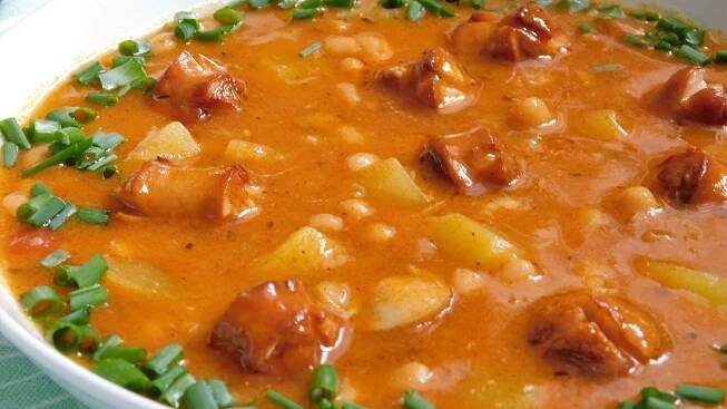 Recept na poctivou gulášovou polévku a tipy, aby se povedla lépe než v hospodě