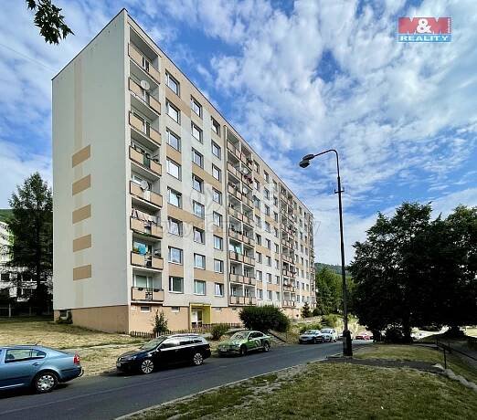 Prodej bytu 3+1 79 m², Karla Čapka, Krupka - Maršov