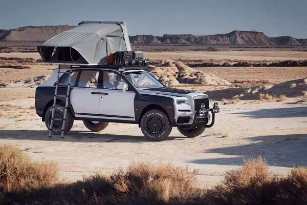 A pak že luxus nepatří do terénu. Delta 4x4 upravili Rolls-Royce Cullinan a výsledek rozhodně není jen na efekt
