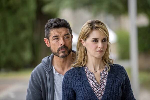 Gli ultimi saranno ultimi - Z filmu - Alessandro Gassman, Paola Cortellesi