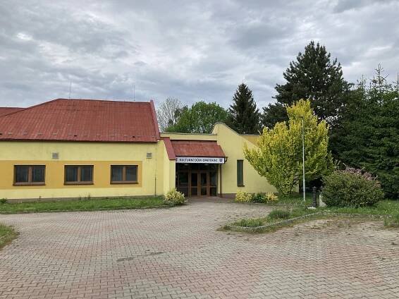 Soubor:Kulturní dům Opatovec.jpg – Wikipedie
