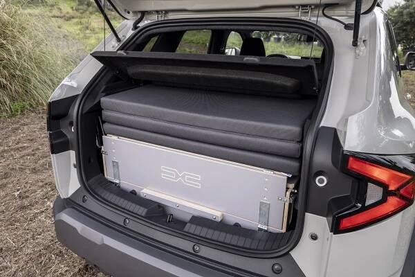 Nová Dacia Duster prozrazuje první ceny: Víme, kolik stojí základ, ale i výbavou nabušená verze