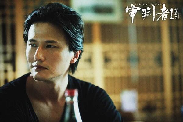 Terence Yin - The Adjudicator - Fotosky