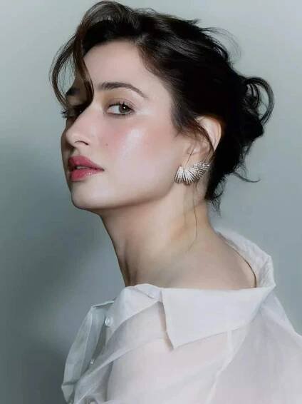 Tamannaah Bhatia’s Stylish Take on the All-White Fashion Trend