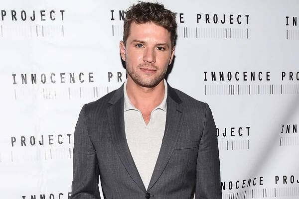 Ryan Phillippe on Co-Parenting with Reese Witherspoon