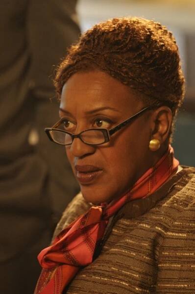 Skladiště 13 - Havárie - Z filmu - CCH Pounder