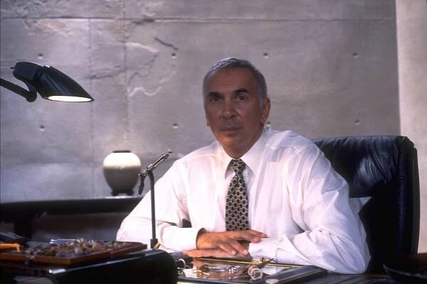 Lháři - Z filmu - Frank Langella