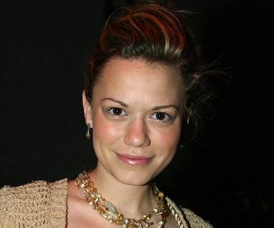 Bethany Joy Lenz Biography - Facts, Childhood, Family Life & Achievements