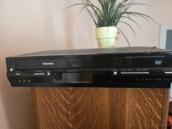 VHS a DVD rekordér - Svitavy