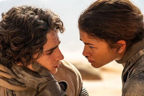 Duna: Část druhá - Z filmu - Timothée Chalamet, Zendaya
