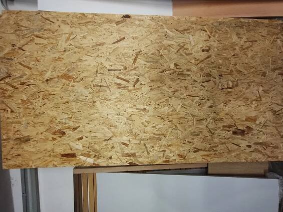 Prodám osb desky 2500/1250/18 mm ostré hrany.6ks cena za všechny 2000kč - InzerceTrinec.cz