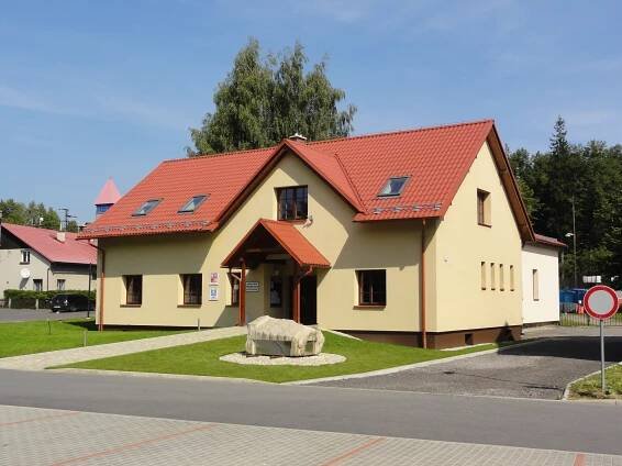 Soubor:CZE Třanovice Obecní úřad.jpg – Wikipedie