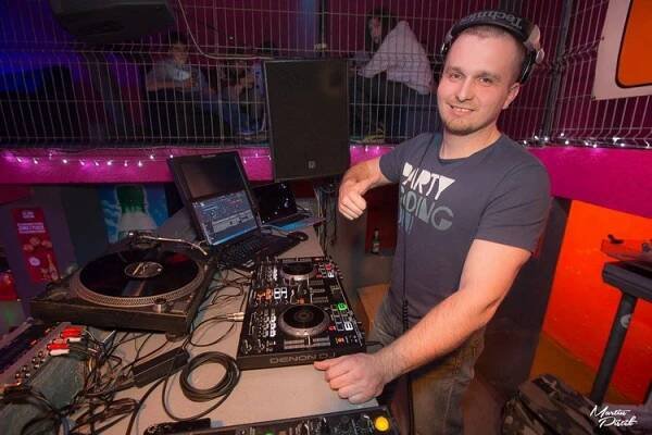 Taneční párty – DJ Miroso – profesionální multižánrový DJ – svatby, večírky, oslavy