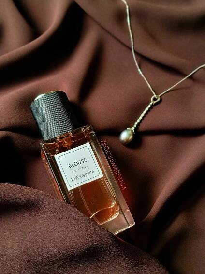 Blouse Yves Saint Laurent pro ženy a muže