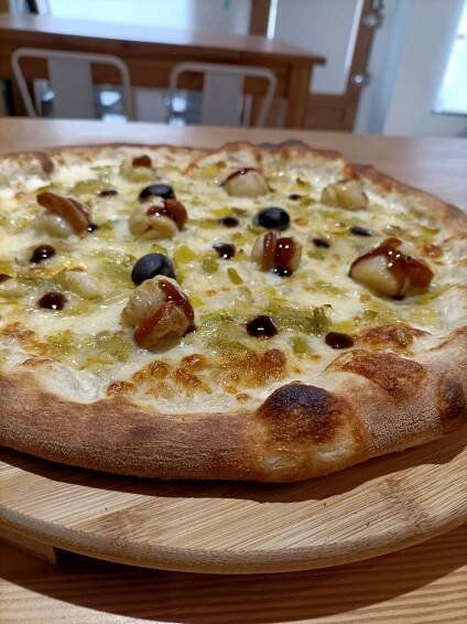 Pizza du mois de décembre aux noix de saint jacques