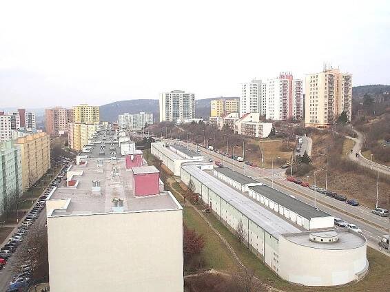 Prodej bytu 1+kk, Brno - Nový Lískovec, panelový dům po revitalizaci, zařízený, investiční příležitost, ulice Oblá - Hana