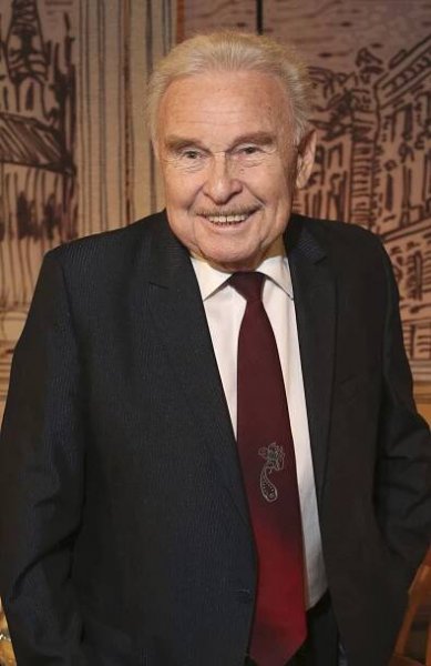 Smutné putování Prahou: Takhle Munzarovi (†85) dcera prokazuje poslední službu!