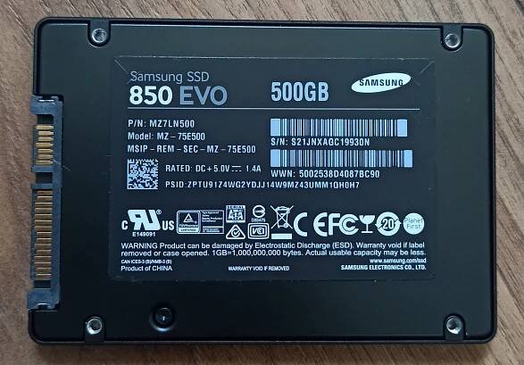 Prodám pevný disk: SSD disk 500GB Samsung model:MZ-75E500 Funkční bez vadných sektorů kontrolováno v HD Tune Cena 700,- - InzerceTrinec.cz