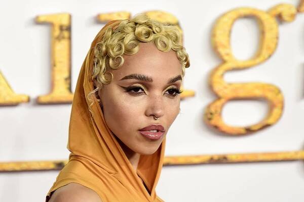 FKA Twigs, The Weeknd's 