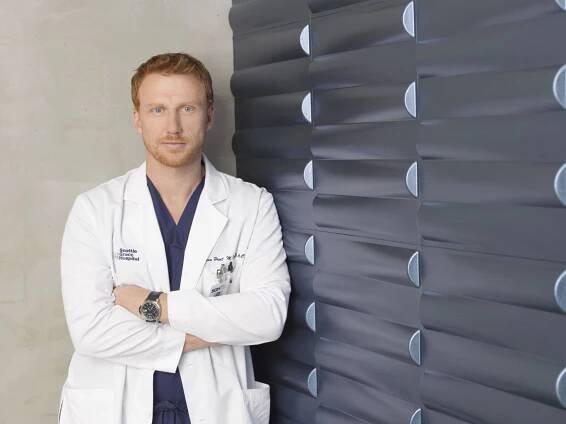 Kevin McKidd as Dr. Owen Hunt, the resilient trauma surgeon, in a promotional shot for Grey's Anatomy