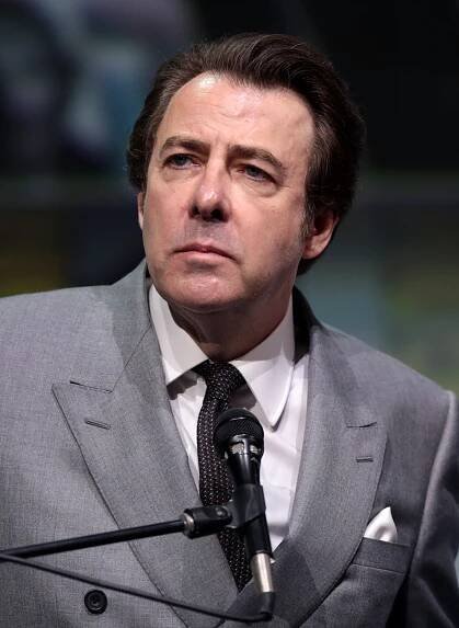 Jonathan Ross (Moderator)