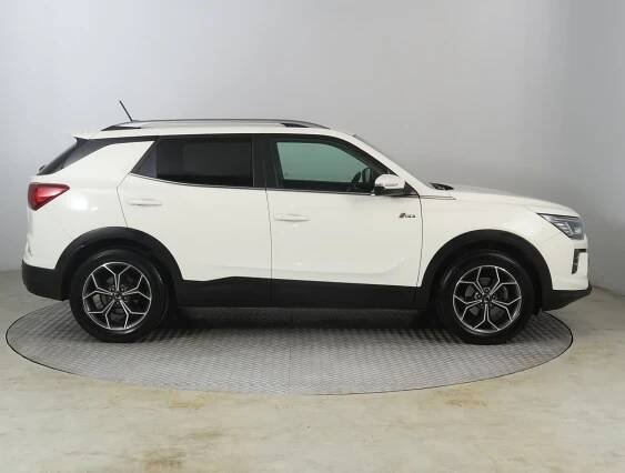SsangYong Korando, 1.5 T-GDI, Automat, Serv.kniha