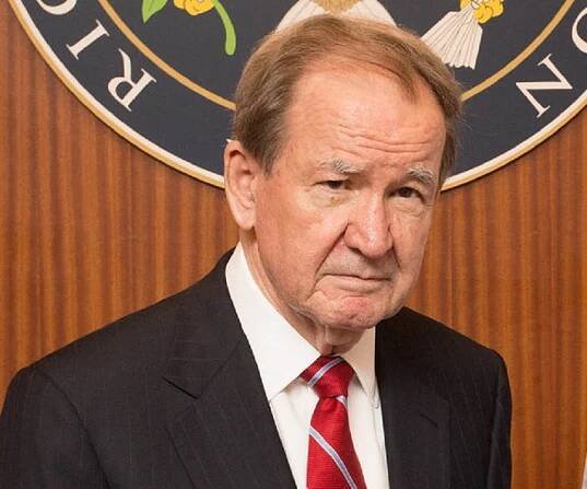 Pat Buchanan Biography – Childhood, Family Life & Achievements