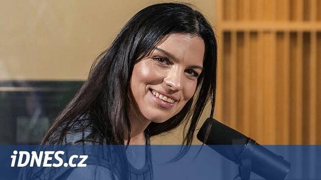 Dcera Vladimíra Ráže žije bez ruky. Protézu odložila po dvaceti letech - iDNES.cz