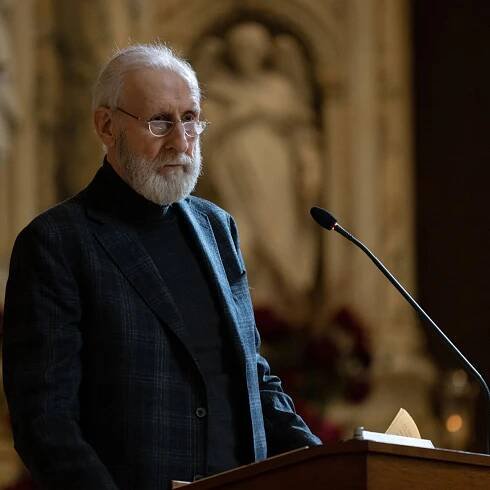 'Succession' star James Cromwell tweeted something important about Logan's eulogy