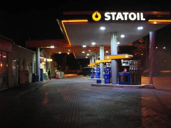 LED osvětlení benzínové stanice