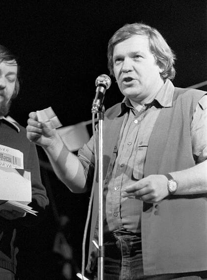 Vladimír Hrabánek byl téměř 50 let duší slavného Semaforu – jednak jako herec, ale hlavně jako inspicient!