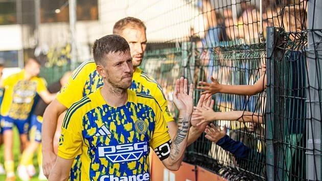 Z Bartošáka je holič. Ve Zlíně stříhá nejen spoluhráče. Co vzkazuje Hyskému?