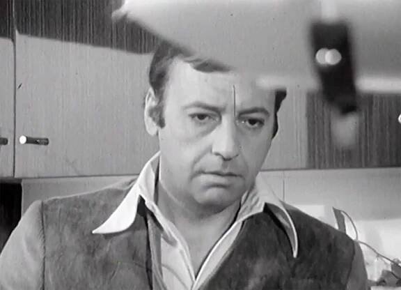 Bakaláři - Pokuta (S04E24) (1975)