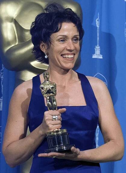 Frances McDormand poses with her Best Actress Oscar for 'Fargo' backstage at the 69th annual Academy Awards at the Shrine Auditorium in L.A. on March 24, 1997