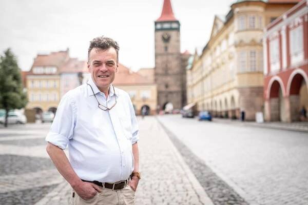 VOLBY 2022: Tomáš Czernin obhájil křeslo v senátu