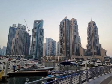 Neznámější dubajský přístav Dubai Marina
