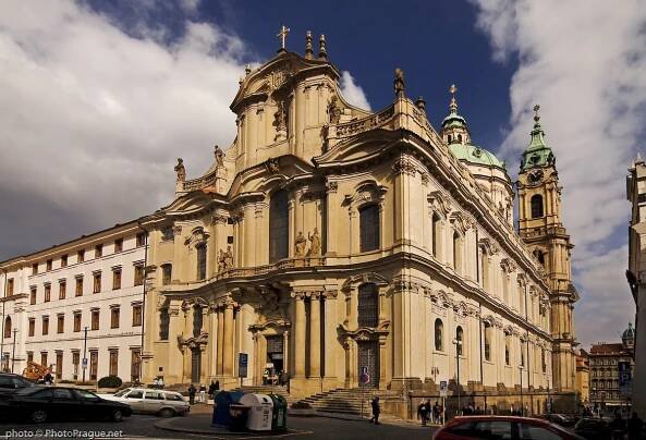 L’église Saint-Nicolas de Malá Strana