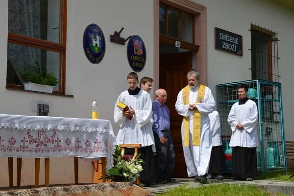 Římskokatolická farnost Dolní Loučky